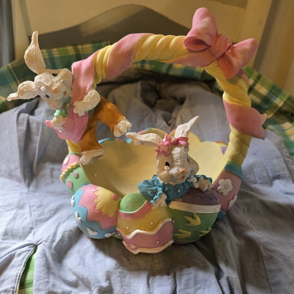 Colorful Easter Candy Basket Decor - Picture 9 of 11